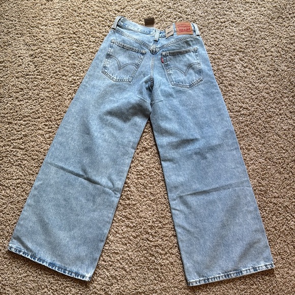 Women's Levi’s ‘94 Baggy Wide-Leg Jeans - Picture 6 of 6